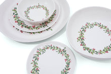 Load image into Gallery viewer, Christmas Wreath Salad Plate