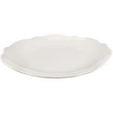 Load image into Gallery viewer, Scalloped Dinner Plate
